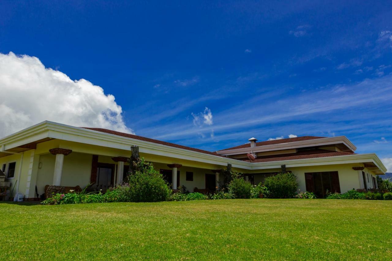 Poas Paradise Bed & Breakfast Poasito Exterior photo